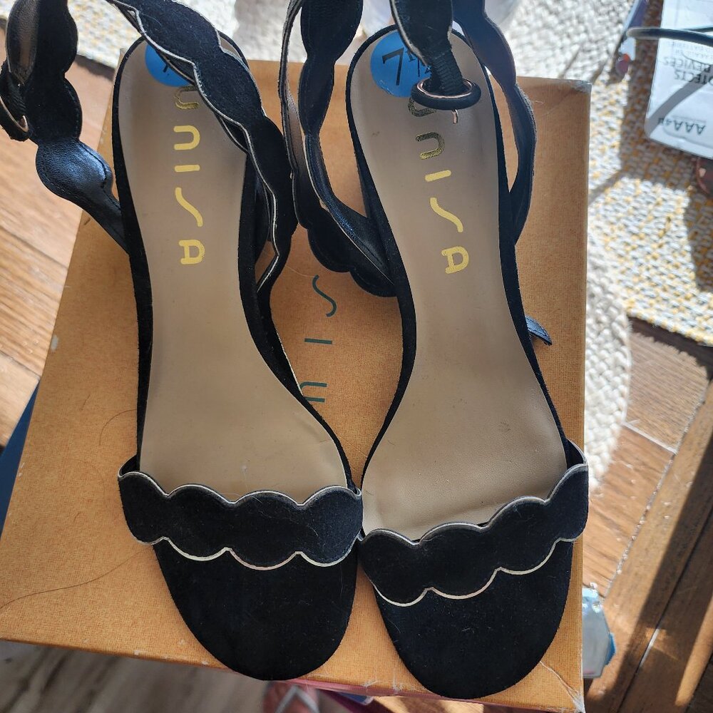 Black Sandal